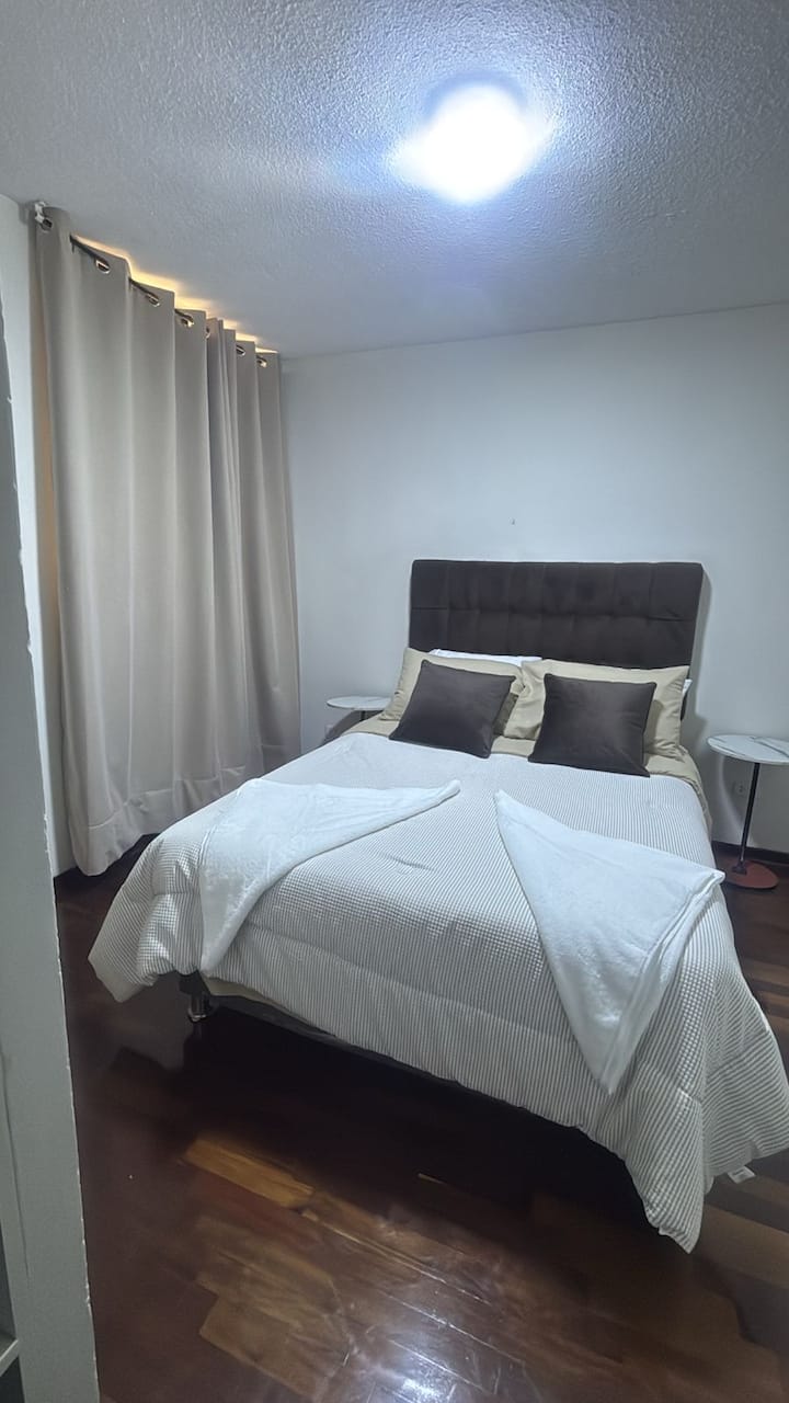 غرفة النوم 1