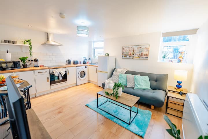 1br Modern Apartment With Free Parking & Fast Wifi - Cardiff
