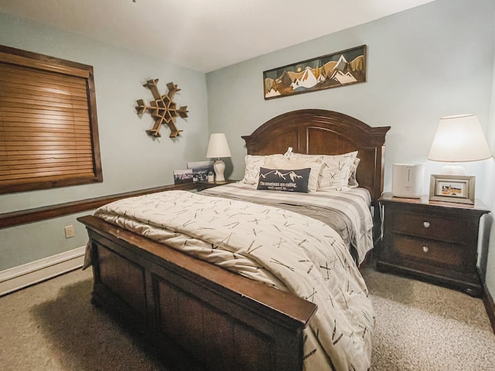 ტელევიზორი/კომოდი/სააბაზანოზე წვდომა