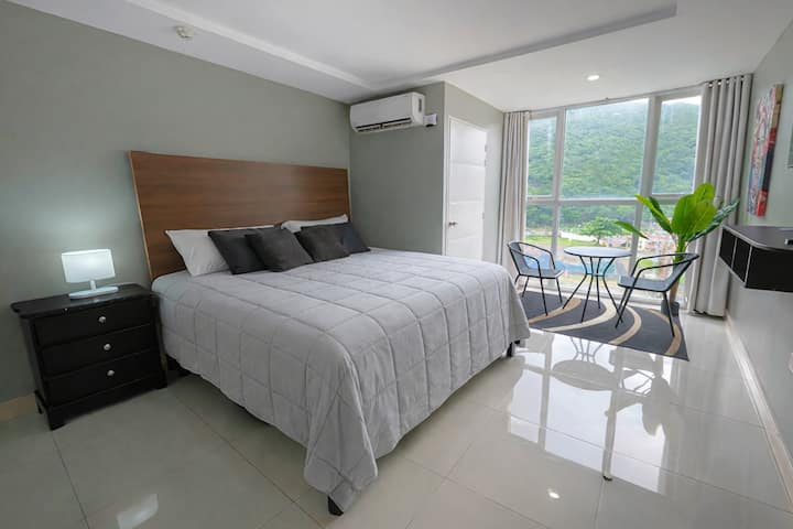 The Shoreline Suite | Pool • Beachfront • Relax - Jamaïque