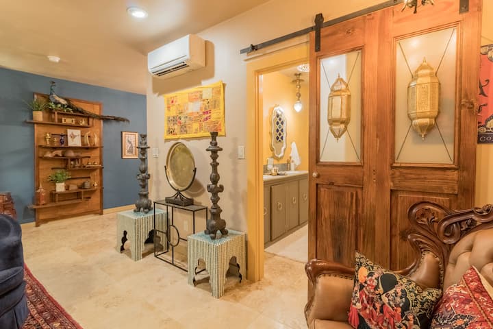The Taj | A Mini Taj Mahal At Downright Comfort! - Comfort, TX