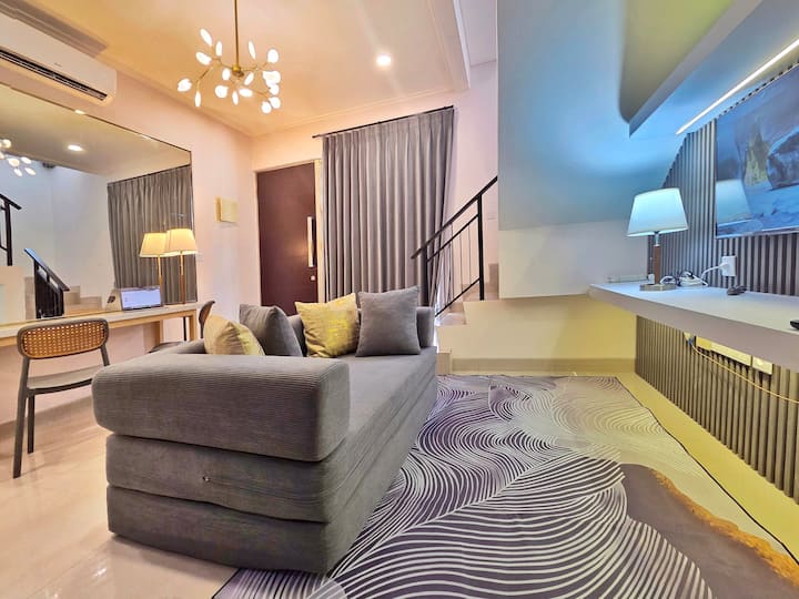 Laurel Sanliving • 2br Pik2 • Nice Expo •Free Park - Indonesia
