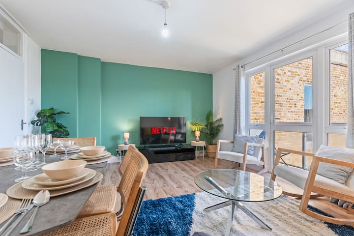 Spacious & Beautiful 3br Flat | Angel Tube Station - 블룸스버리