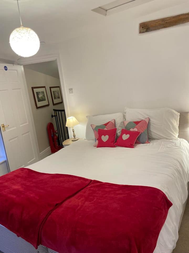 Cosy Central Cottage With Character In Keswick - ケズィック