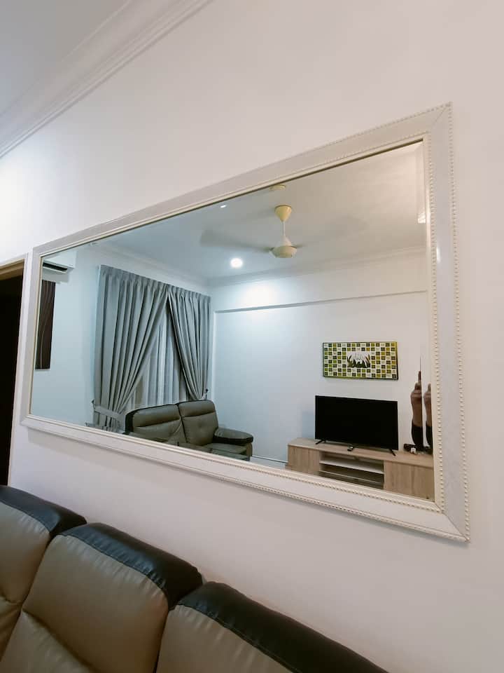 Sevenstay Melor, 
Bangi Seksyen 5 (3r2b) - Bangi