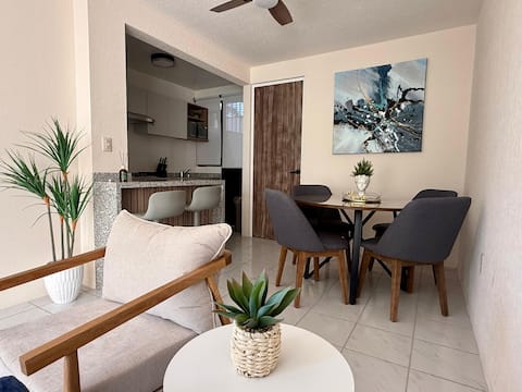 Successful Airbnb property: Family home for 7 | Pool and garden in Morelos in Emiliano Zapata