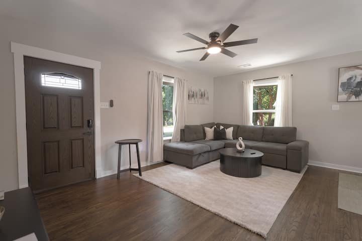 At&t Stadium Area | Remodeled 2br + Private Yard - Arlington, TX