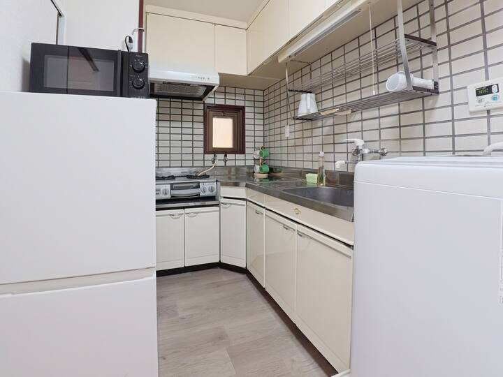 3 Metro Line/3 Mins Walk/double Bed+single Bed - Kadoma