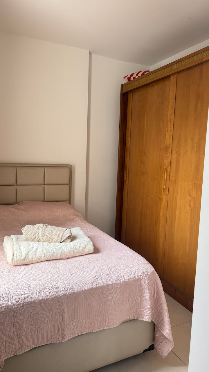 საძინებელი 1