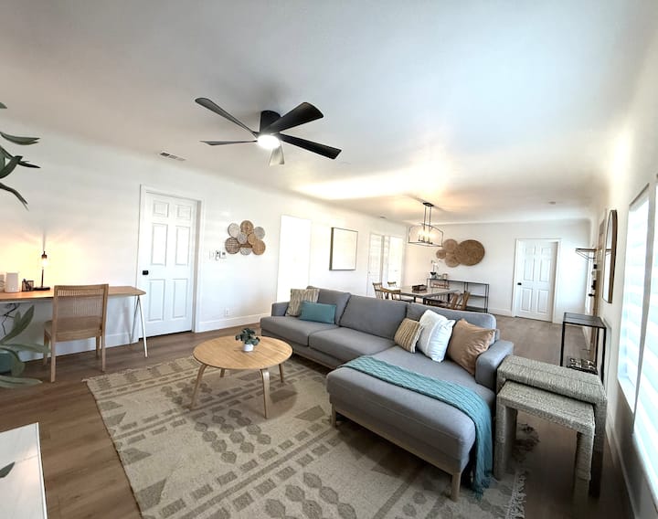 Clean And Conveniently Located Home - Storyland, Fresno