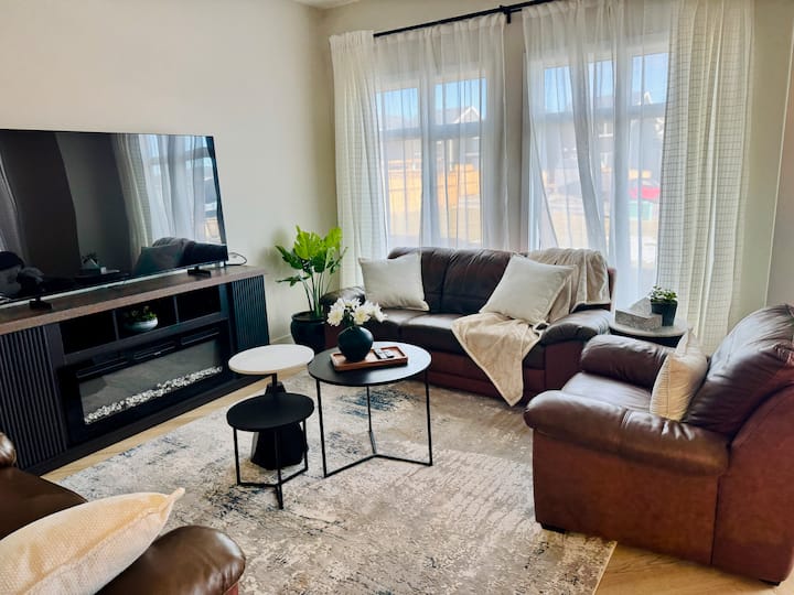 Mountain Oasis In Cochrane | Near Banff - Cochrane