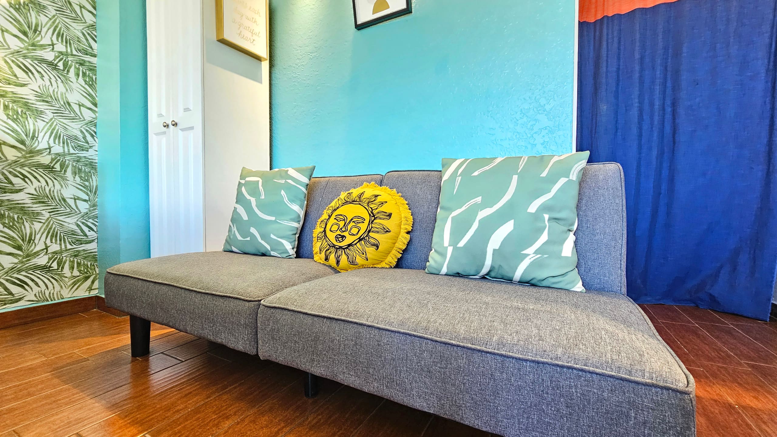 HM 2513 | 25ᵗʰFL Remodeled Waikiki island getaway - Image 2