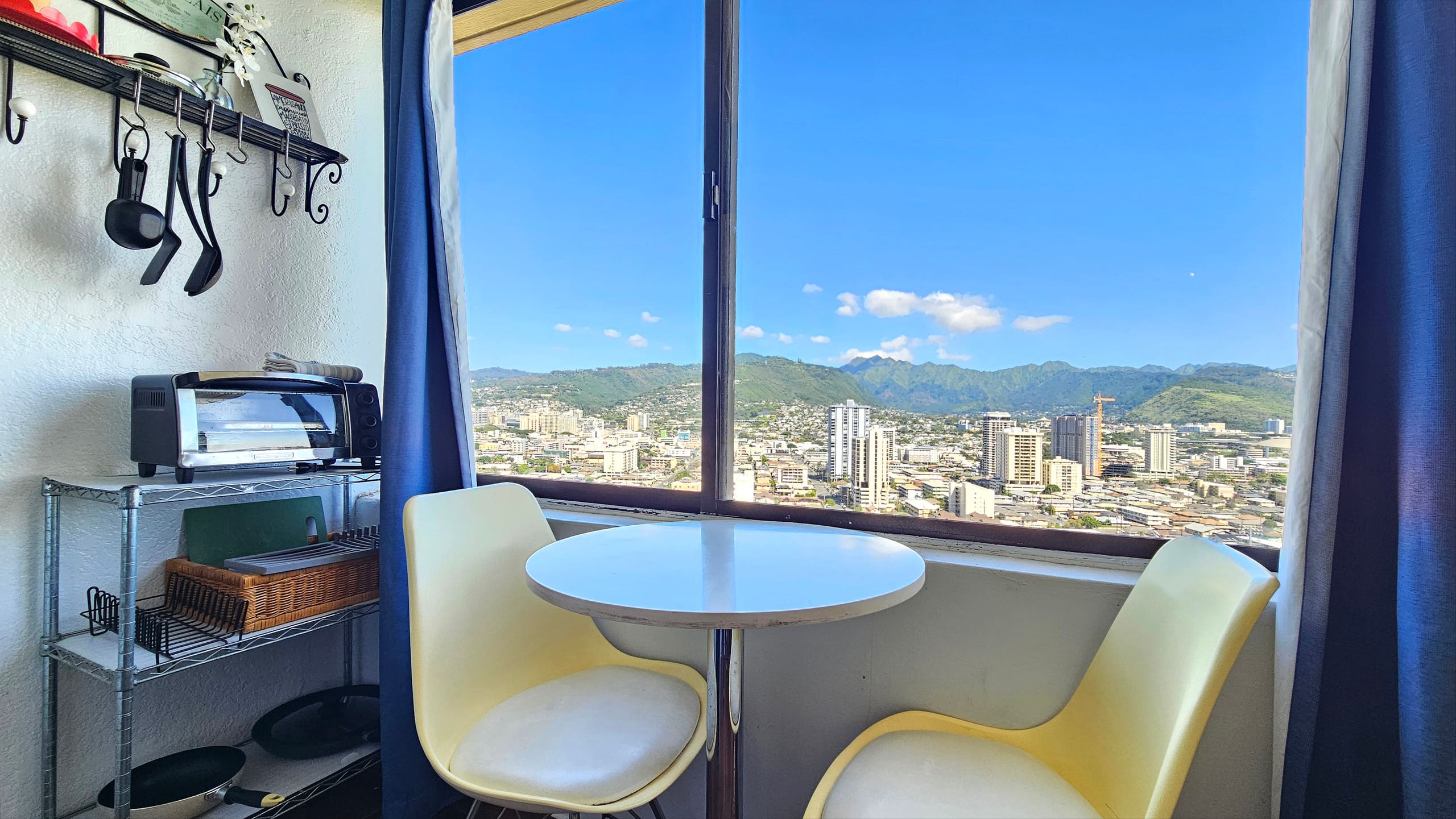 HM 2513 | 25ᵗʰFL Remodeled Waikiki island getaway - Image 15