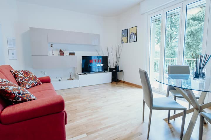 [5 Min From Central Station]apartment With Terrace - Triest