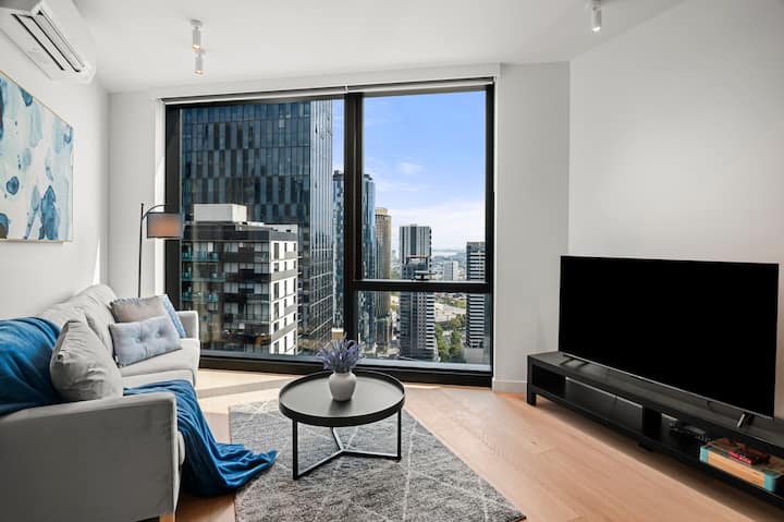 Sky-high 2br Luxury | 31st-floor Views Near Crown - Melbourne Zoo