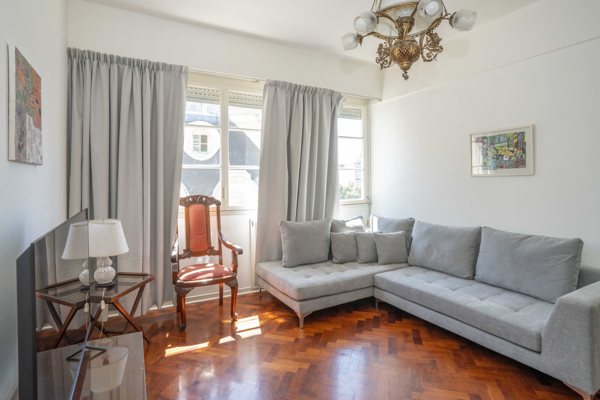 Two-room apartment with washing machine in Monserrat