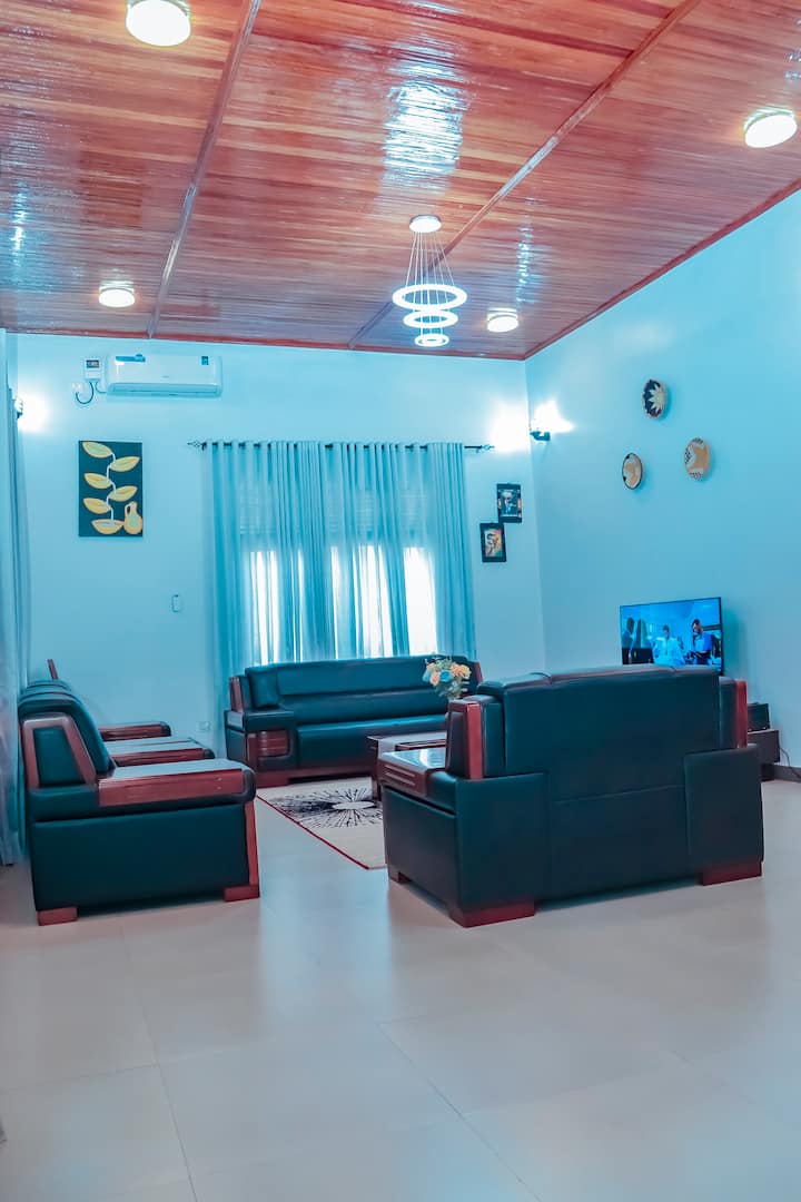 Cherrywood Villa, Luxury 3br Private Villa - Bujumbura
