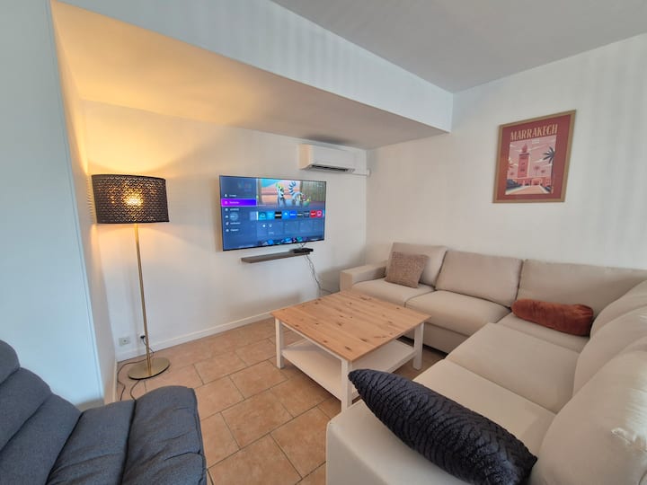 Maison Climatisée Terrasse +Garage Proche Rouen - Saint-Étienne-du-Rouvray