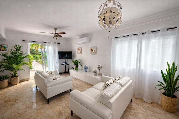 Rare 3br Huge Pool Villa • Private Beach • 3minpuj - Punta Cana