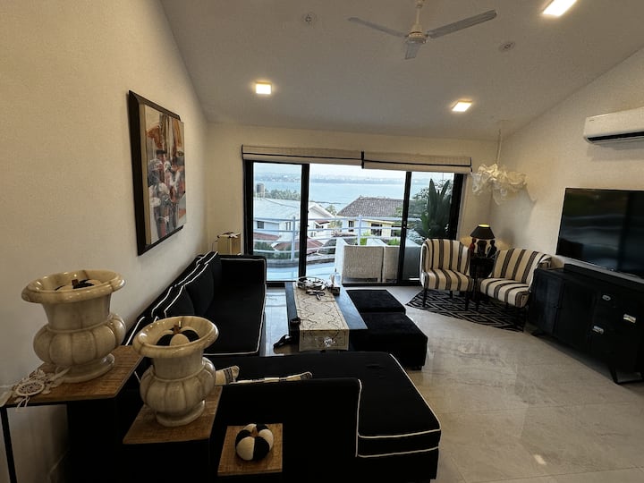 Sea View W/d•pool•2 Bedroom•full Kitchen•smart Tv - Goa