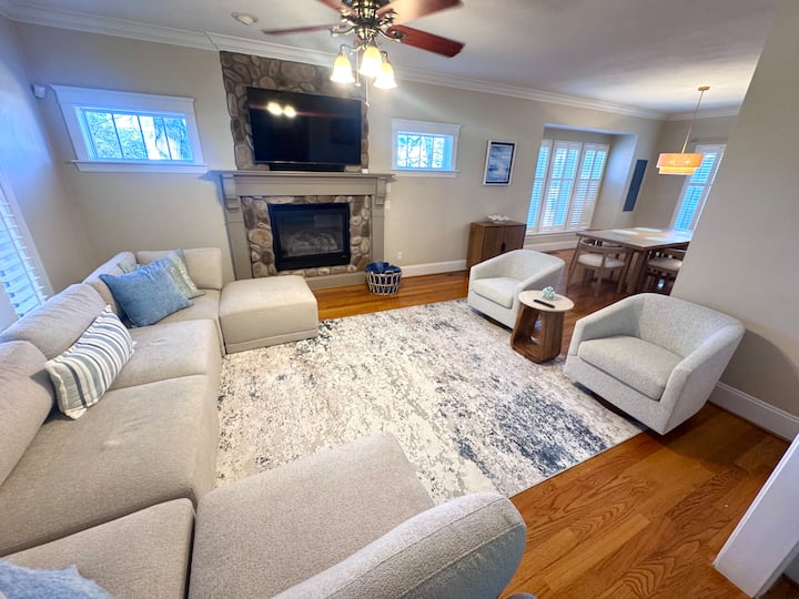 Serenity Stays- Very Private Home Near Beach - Norfolk, VA