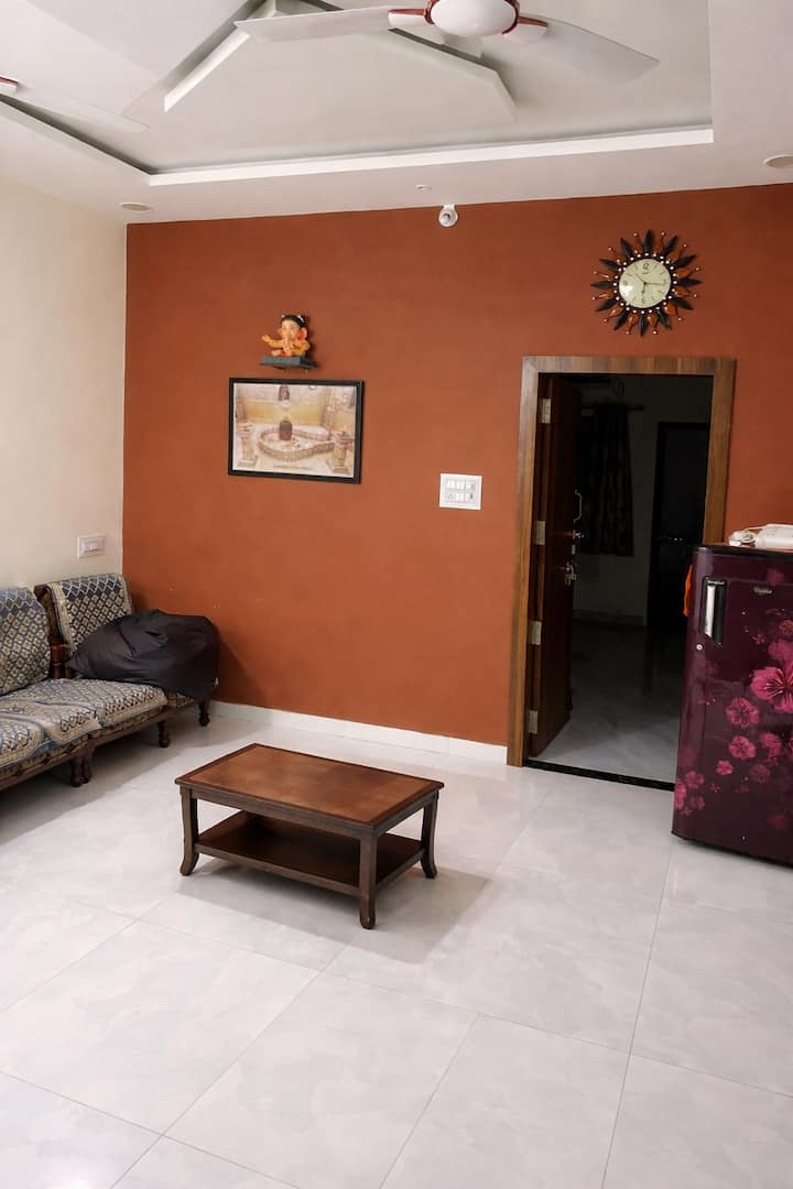1bhk W/ Ac, Balcony & Rooftop Jhula, Kitchen - Ujjain