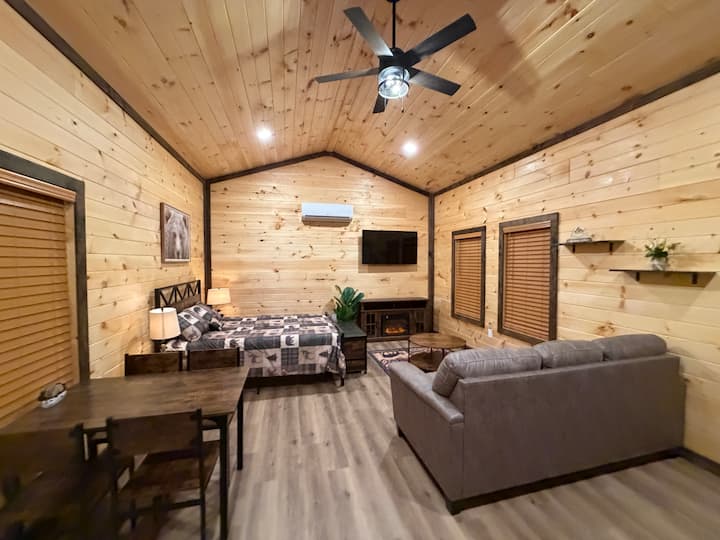 Mountain View Tiny Cabin. - Cosby, TN