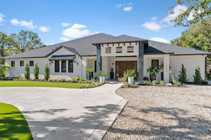 Lisa’s Private 2br Suite - North Richland Hills, TX