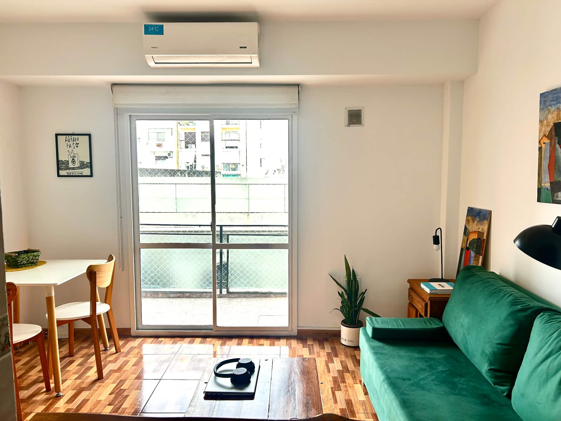 Apartment with balcony and washing machine in Villa Crespo