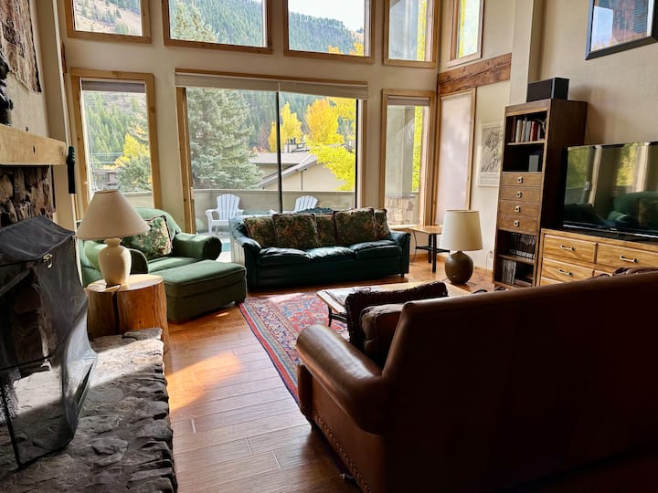 Large Warm Springs Oasis, 5 Br/5 Ba. 10 Beds! - Ketchum, ID