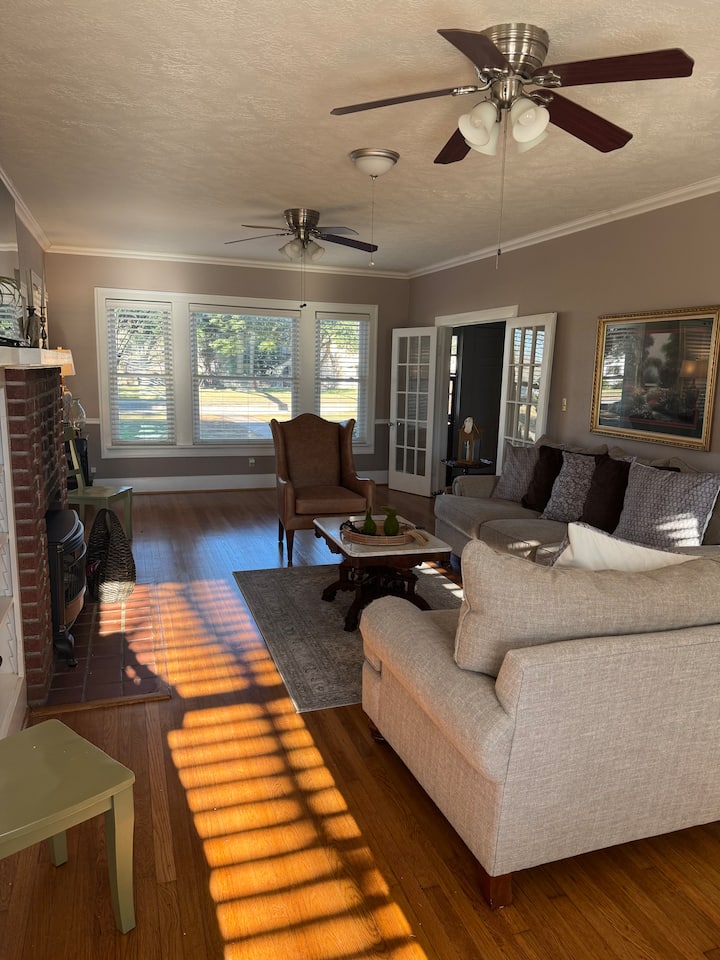 The Red Brick House - Caldwell, TX