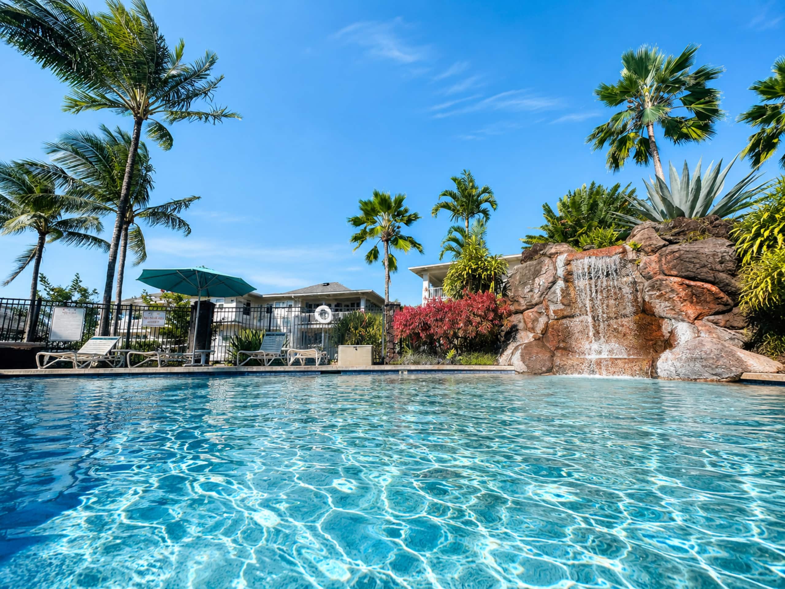 Townhouse in Princeville · ★5.0 · 2 bedrooms · 3 beds · 2 baths - Image 42