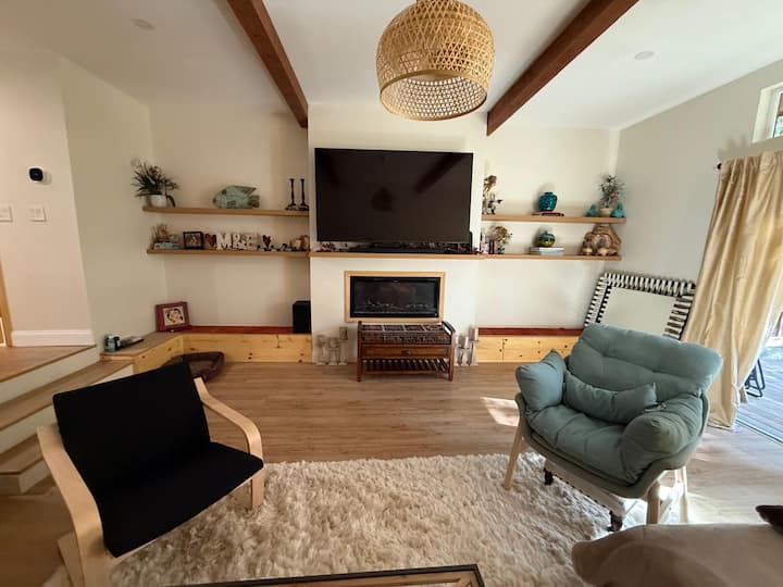 3br 2.5ba Remodeled Creek View Near Diamond Peak - Incline Village