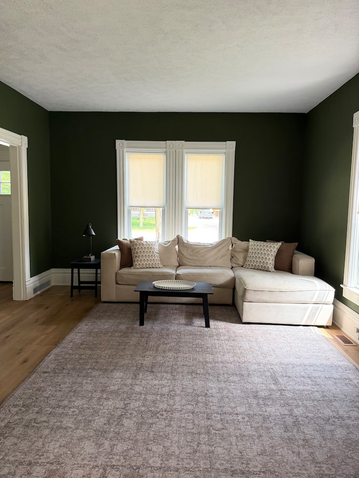 Coming Soon Lafayette Home Near Downtown Ionia - Ionia State Recreation Area, Saranac