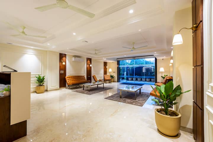 Exotica Avenue 2bhk Apartment - Golf Course Road - Gurugram