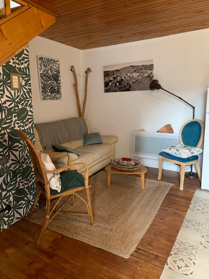 Maisonnette Ardéchoise Au Cœur Du Village - Lamastre