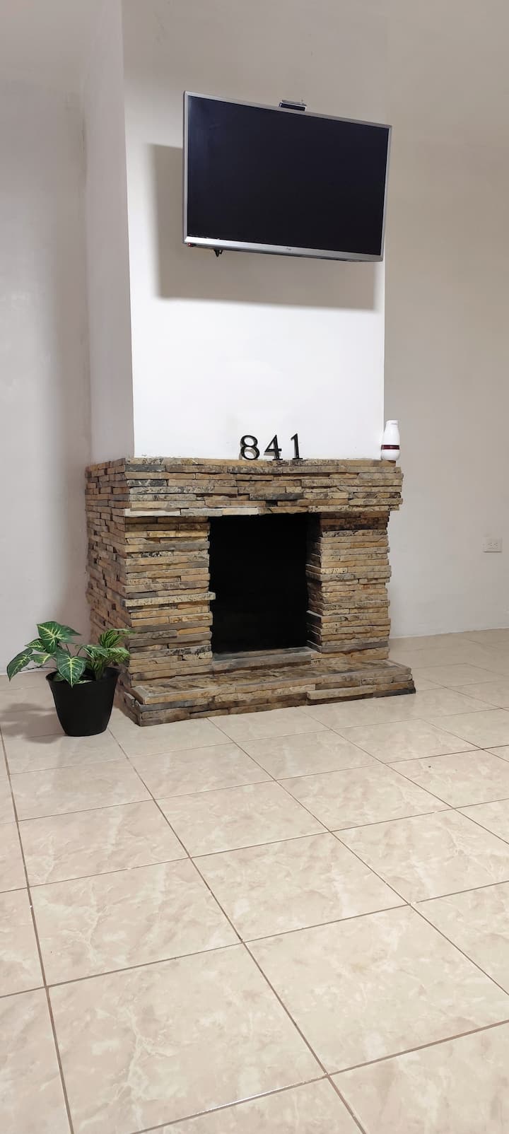 Spacious Safe House, Ideal Work & Family, Parking - Piedras Negras
