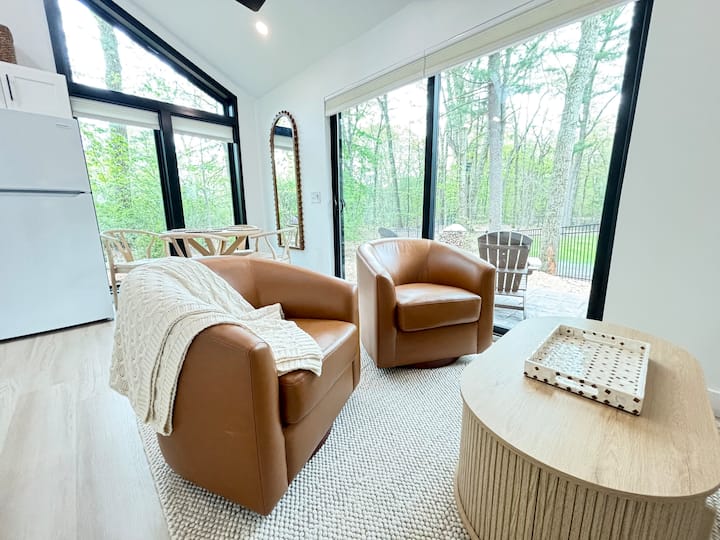 New! 2br Home Near Boston & Gillette - Wellesley, MA