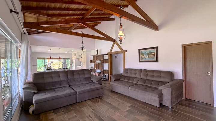 Serra Retreat With 5 Suites And Swimming Pool - Bragança Paulista