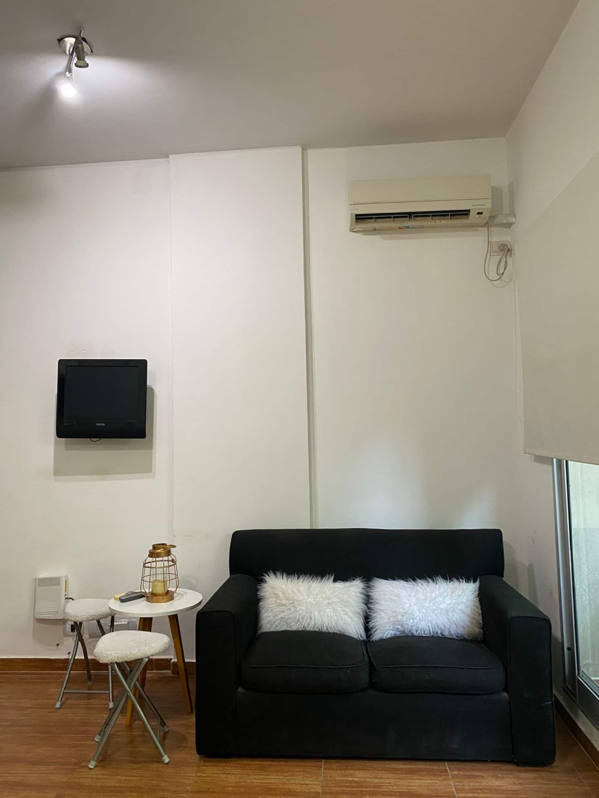 Apartamento de 1 dormitório no térreo em Villa Urquiza