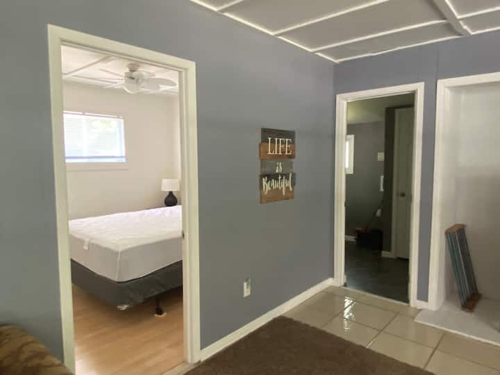 საძინებელი 1