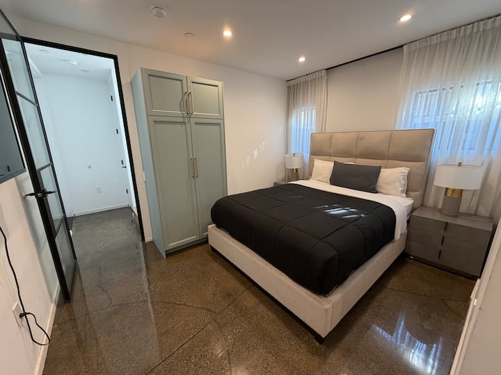 საძინებელი 4