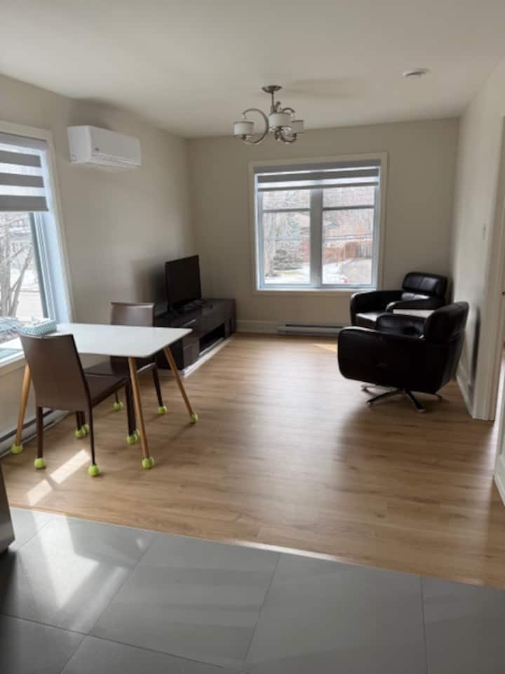 It's New, Clean, Comfortable, Private
Near Airport - Dorval