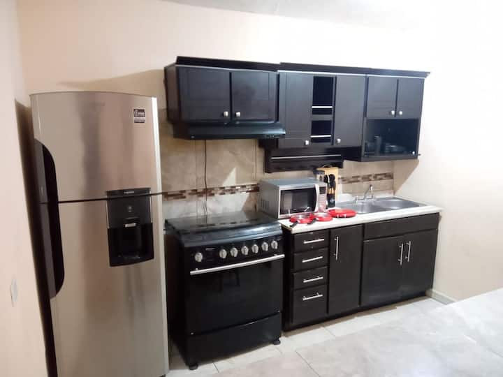 Cómoda Casa Urbana Familiar, Con 3 Habitaciones - Piedras Negras