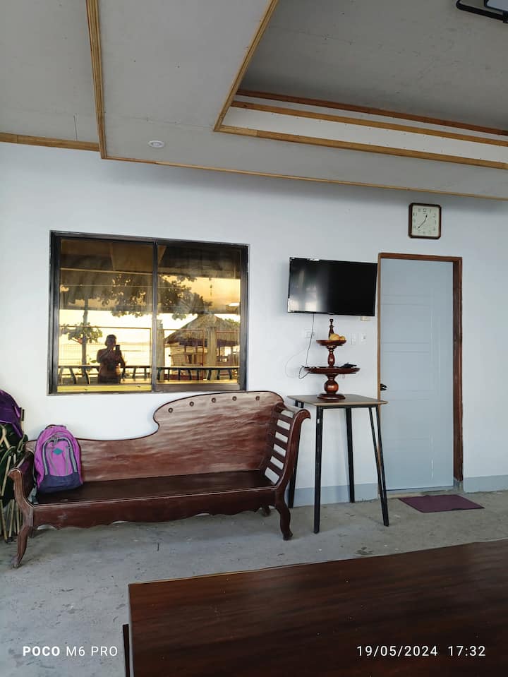 Relaxing And Peaceful Beachfront House. - Lanuza