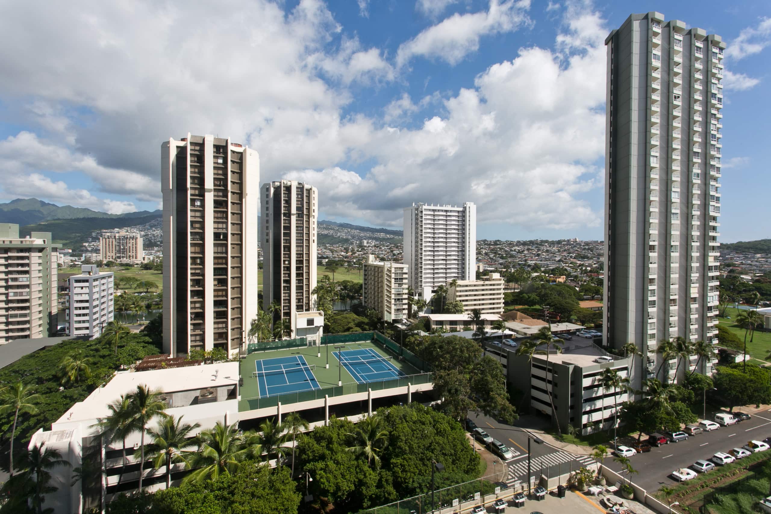 Waikiki Sunset New Remodel Cozy Free Parking! - Image 14