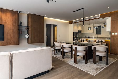 The Dream Home 2BR, Lakeview residence — 2