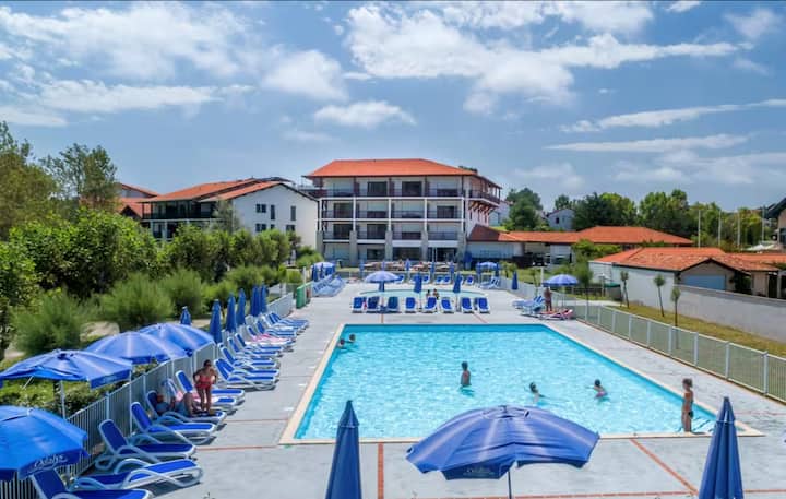 Erromardie à Pied | Piscine, Tennis & Terrasse - Saint-Jean-de-Luz