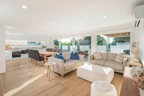 Successful Airbnb property: Heated Pool | 2BR+Bunks Premium Family Apt in Shoal Bay