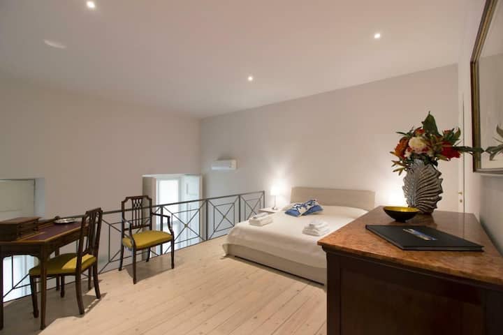 Palazzo D'auria 3 - Appartamento Deluxe 3 - Napoli